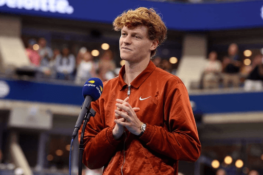 Jannik Sinner hạ Cameron Norrie, san bằng kỷ lục lịch sử của Novak Djokovic