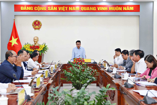 Lãnh đạo UBND tỉnh Lâm Đồng làm việc với Sở Dân tộc và Tôn giáo