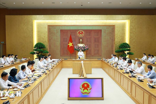 Thủ tướng: Ổn định kinh tế vĩ mô là móng nhà, phải gia cố vững chắc trước khi xây thêm tầng