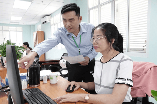 Công chức đi học tập trung có được tính thời gian công tác?