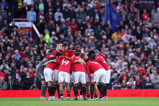 Manchester United tiến sát Champions League và bài toán nhân sự nan giải thời hậu Casemiro