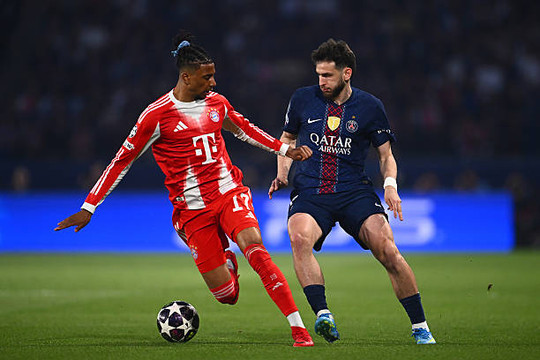 PSG 5-4 Bayern Munich: Luis Diaz và Olise rực sáng trong cơn mưa bàn thắng