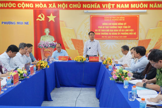 Phó Bí thư Thường trực Tỉnh ủy Lâm Đồng Đặng Hồng Sỹ làm việc với phường Mũi Né