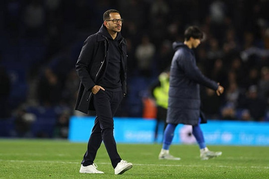 Chelsea sa thải Liam Rosenior: Lý do HLV không nhận đủ 24 triệu bảng bồi thường