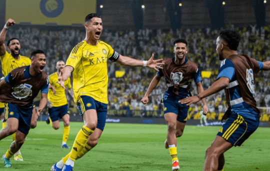Ronaldo tỏa sáng giúp Al Nassr thắng Al Ahli, bứt phá trong cuộc đua vô địch