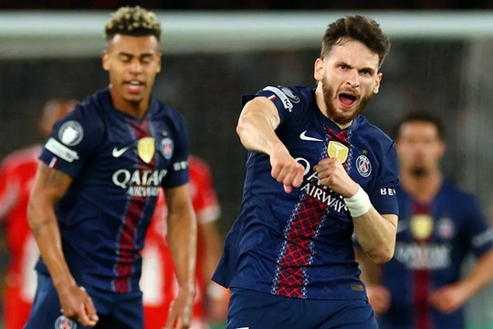PSG hạ Bayern 5-4: Đỉnh cao tấn công và sự khô khan của Ngoại hạng Anh