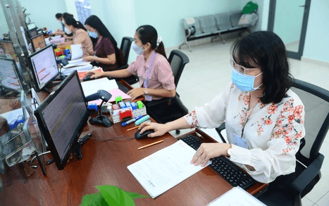 Đề xuất giảm số năm công tác khi tiếp nhận viên chức vào công chức