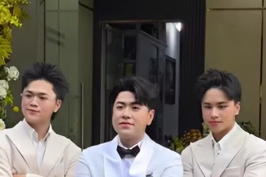 Ca sĩ Akira Phan tổ chức lễ ăn hỏi với bạn gái Phương Maika, dự kiến kết hôn vào tháng 9