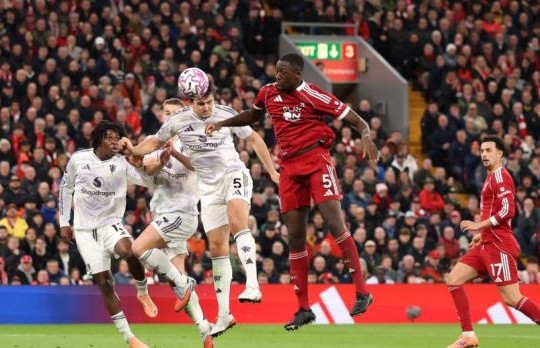 Man Utd quyết đấu Liverpool tại Old Trafford: Cuộc chiến vì tấm vé Champions League