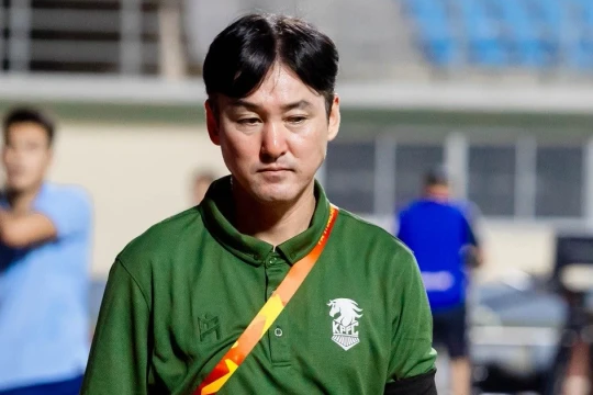 Kanchanaburi FC chính thức xuống hạng, nỗi buồn của cựu trợ lý ĐT Việt Nam Lee Jung-soo
