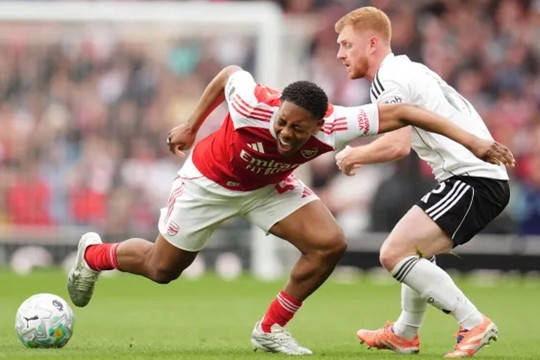 Myles Lewis-Skelly tỏa sáng: Bài toán nhân sự khó giải của Arsenal trước thềm Champions League