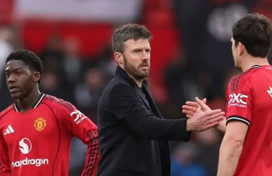 Michael Carrick và nghệ thuật giúp Manchester United thống trị hai vòng cấm