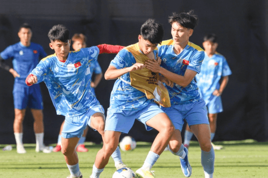 HLV Cristiano Roland chỉ ra hai điểm yếu U17 Việt Nam cần khắc phục gấp