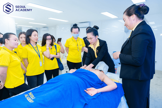 Học spa cần những gì? Học ở đâu uy tín?