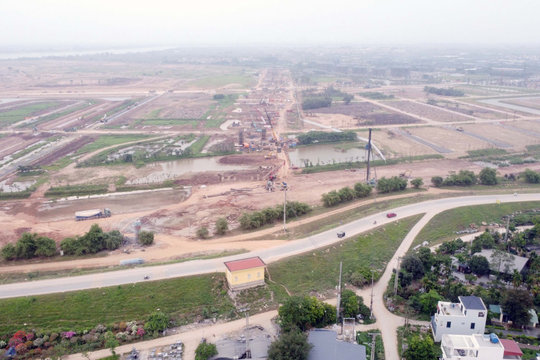 Tiến độ thi công Vành đai 3,5 đoạn trên cao qua xã Văn Giang, Tỉnh Hưng Yên