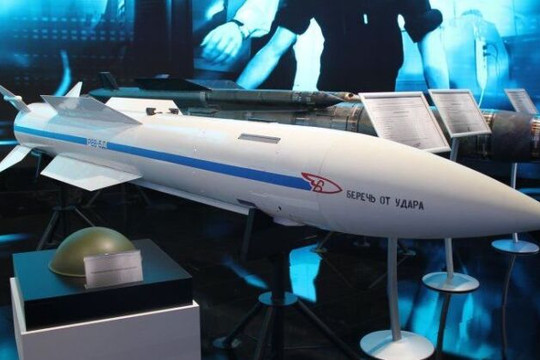 Ấn Độ chi 1,2 tỷ USD mua 300 tên lửa không đối không tầm xa nhất thế giới của Nga