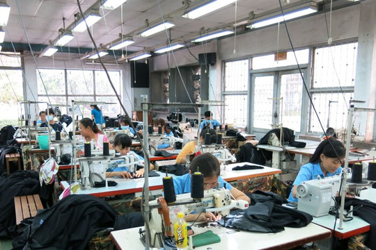 Ngành dệt may Việt Nam vượt Trung Quốc xuất khẩu sang Mỹ và nỗ lực tham gia sâu vào chuỗi giá trị