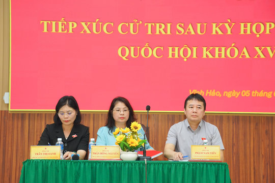 Đại biểu Quốc hội tiếp xúc cử tri xã Vĩnh Hảo