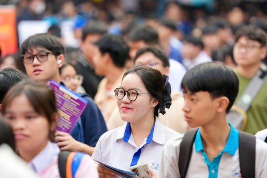 TP.HCM công bố tỉ lệ chọi tuyển sinh lớp 10 năm học 2026 - 2027