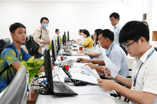 Chế độ khi công chức tự nguyện xin thôi việc