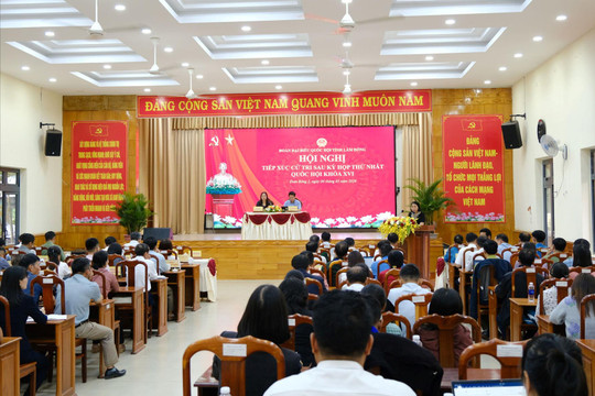 Đoàn đại biểu Quốc hội tỉnh Lâm Đồng tiếp xức cử tri xã Đam Rông 2