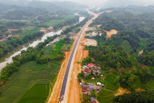 Cao tốc Đồng Đăng - Trà Lĩnh 26.000 tỷ đồng: Thông xe kỹ thuật 62km đầu tiên trong tháng 5