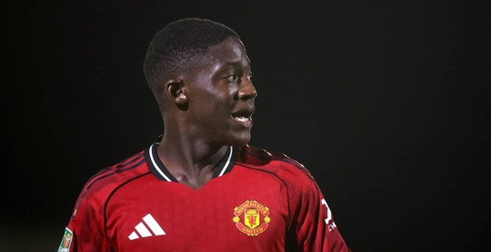 Kobbie Mainoo và cú quay xe lịch sử: Khi Man Utd suýt dâng báu vật cho Arsenal