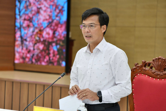 Phó Chủ tịch UBND tỉnh Đinh Văn Tuấn chủ trì làm việc với ngành văn hóa, thể thao và du lịch