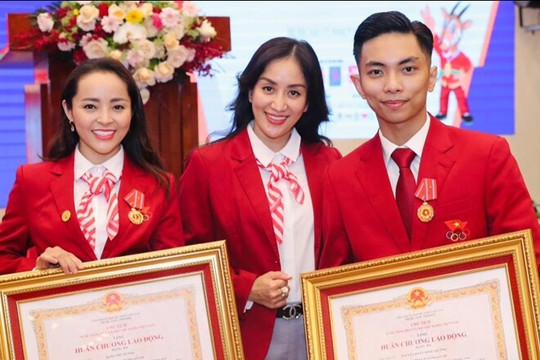 Kiện tướng Khánh Thi nhận Huân chương Lao động hạng Ba lần thứ 3: Sự bền bỉ của biểu tượng Dancesport