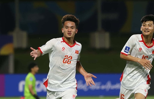 U17 Việt Nam thắng kịch tính Yemen 1-0: Khoảnh khắc rực sáng của siêu dự bị