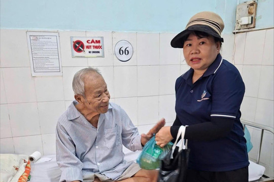 Trao tặng gần 700 suất ăn cho bệnh nhân tại Bệnh viện Đa khoa khu vực La Gi