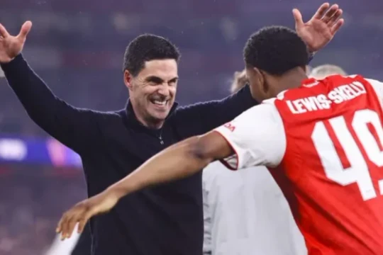 Myles Lewis-Skelly và bước ngoặt chiến thuật đưa Arsenal trở lại đường đua vô địch