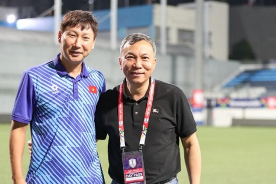 HLV Kim Sang-sik và Chủ tịch VFF sang Saudi Arabia dự bốc thăm Asian Cup 2027