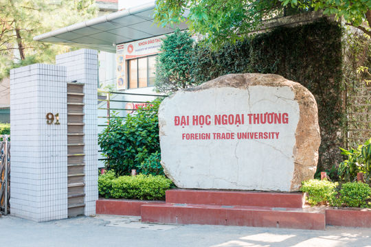 Tuyển sinh 2026: 25 điểm khối D07 nên chọn trường nào ở Hà Nội, TP.HCM?