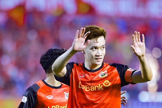 Nguyễn Hoàng Đức rực sáng giúp Ninh Bình đánh bại Hải Phòng với tỷ số 2-1