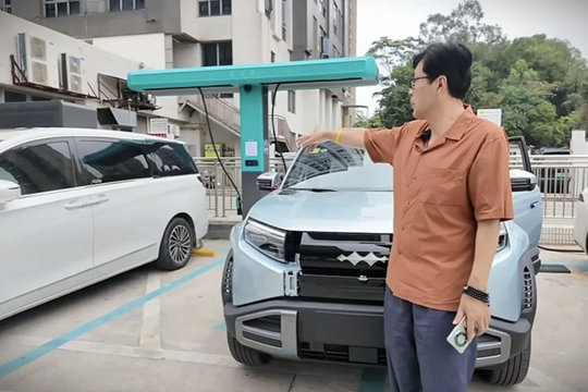 BYD Fang Cheng Bao Tai 3: Tranh cãi nhiệt độ pin 76,42 độ C khi sạc siêu nhanh 1.500 kW