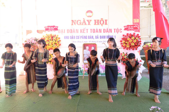 K’Nhêm - người trao truyền tiếng chiêng ngân