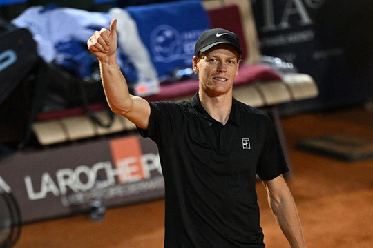 Jannik Sinner hạ Ofner tại Rome Open: San bằng kỷ lục 29 trận thắng của Roger Federer