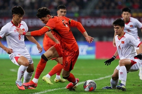 Tuyển Trung Quốc dự FIFA ASEAN Cup 2026: Kịch bản đại chiến với Việt Nam và tham vọng của HLV Shao Jiayi