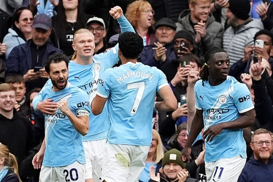 Man City thắng Brentford 3-0: Doku và Haaland rực sáng giúp Man City áp sát Arsenal