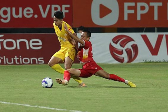 PVF-CAND thưởng 8 tỷ đồng trụ hạng: Nghịch lý đắt đỏ hơn cả ngôi vô địch V.League