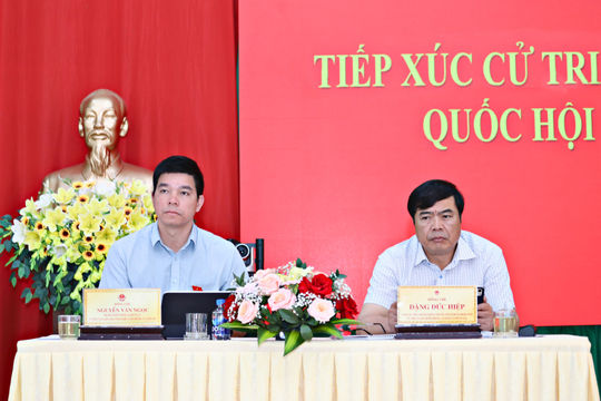 Cử tri Hiệp Thạnh kiến nghị nâng cấp hạ tầng giao thông, cấp quyền sử dụng đất