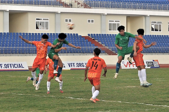 Lâm Đồng hòa Quảng Ngãi 1-1 trên sân nhà Đà Lạt