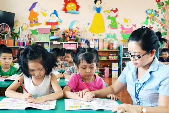 Trẻ em vùng khó khăn có được hưởng đồng thời 2 chính sách hỗ trợ học tập?