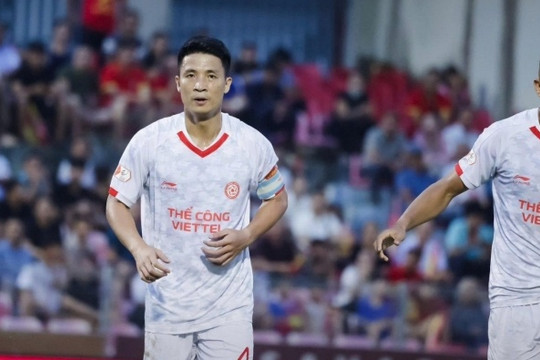 Bùi Tiến Dũng lập cú đúp giúp Thể Công Viettel hạ Hà Tĩnh 2-0 để bám đuổi ngôi đầu V-League