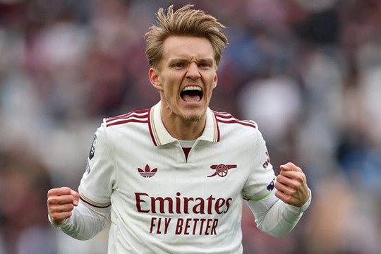 Martin Odegaard giải cứu Arsenal: 23 phút ma thuật sửa sai cho Mikel Arteta