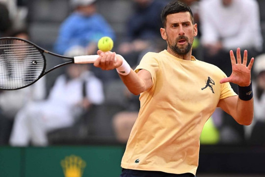 Novak Djokovic nhận lời khuyên quan trọng trước thềm Roland Garros 2024