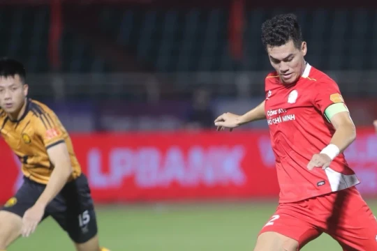 Nguyễn Tiến Linh giải tỏa cơn khát bàn thắng sau 7 tháng tại V.League 2025/26
