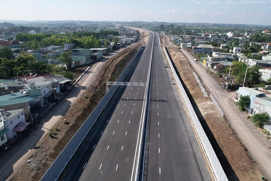 Hạ tầng giao thông Việt Nam: Khai thác hơn 3.800km cao tốc và lộ trình phát triển mới
