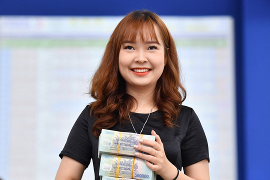 Lãi suất ngân hàng hôm nay 12/5/2026: OCB tăng lên mức cao nhất 7,3%/năm